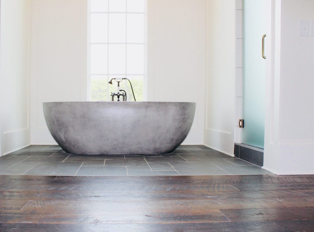 Reclaimed Oak, Natural Face, Dark Walnut Stain - tub